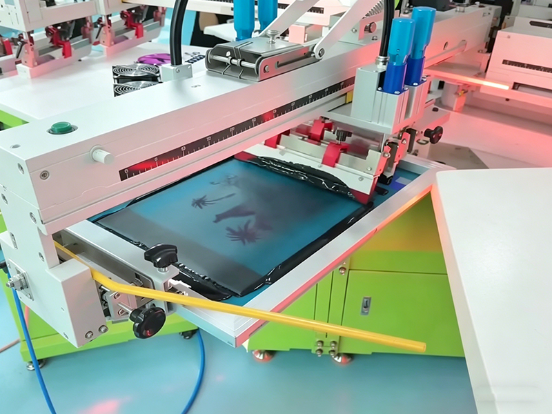 Automatic screen printing machine used for high-volume production